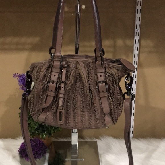 Burberry Old Rose Ruffled Leather Lowry Bag - Picture 13 of 15